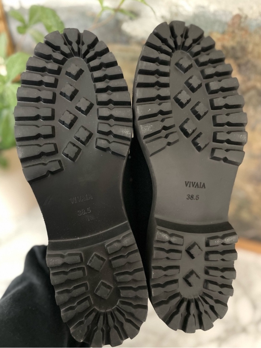 Vivaia Francesca Chunky Penny Loafer Minimalist Preppy Black Sz 7.5 Lug Sole - Picture 4 of 7